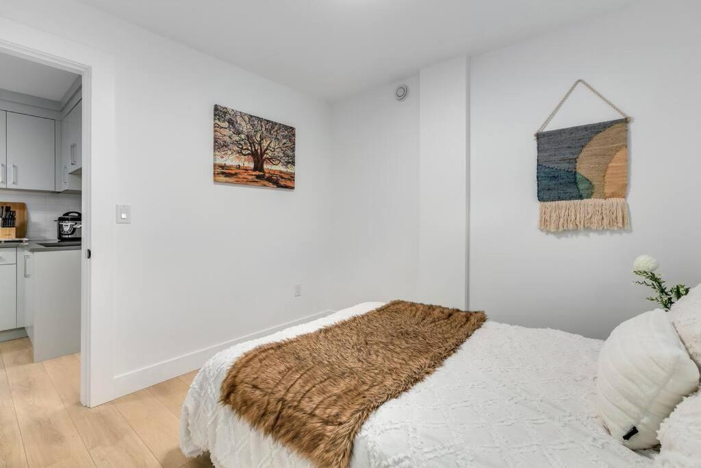 Guest Suite In South Σάρρεϋ Εξωτερικό φωτογραφία